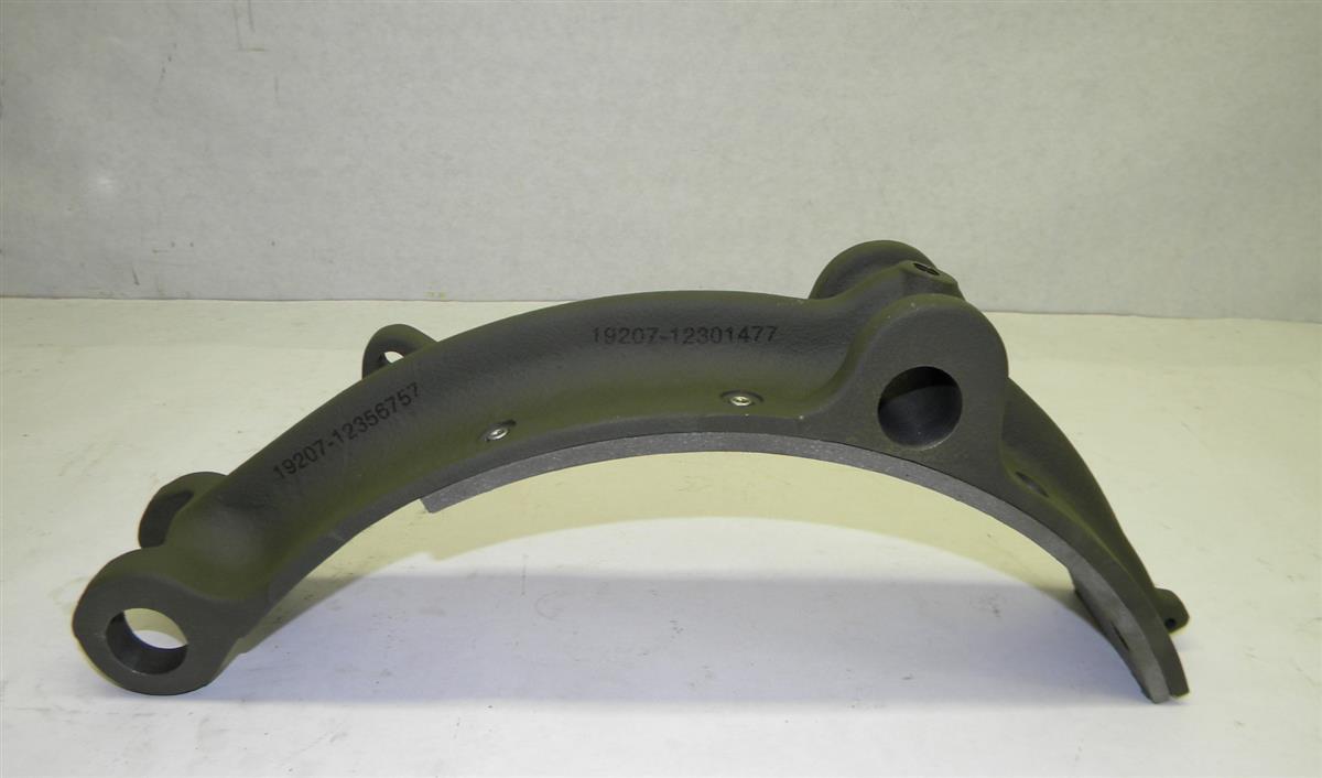 COM-5160 | 2530-00-693-0680 Outer Emergency Brake Shoe with Lining for M35 Series, M54 Series and M809 Series Trucks. NOS.JPG