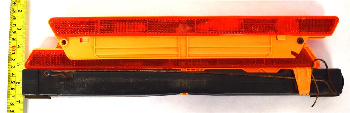 ALL-5065 | ALL-5065 Reflective Triangle Set Highway Safety Emergency Warning Set of 3 (3).JPG