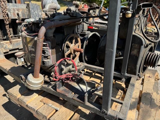 ENG-013 | ENG-013 Engine Antique Onan Twin Cylinder Engine 4.jpg
