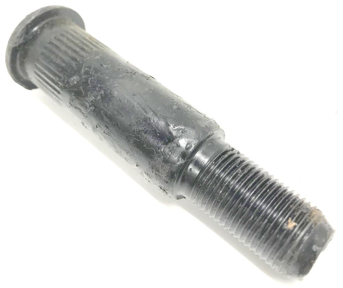 5T-1031 | 5T-1031  Rear Wheel Hub Shoulder Bolt M809 (2).jpg